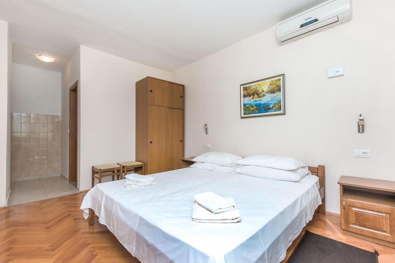Apartments Marija Duće エクステリア 写真